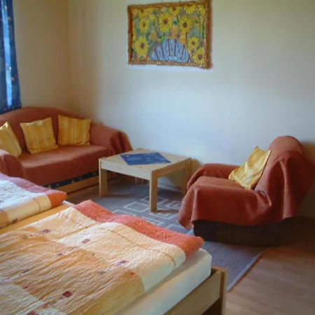 公寓 Ferienwohnung Am Waldrand 瓦尔德明兴
