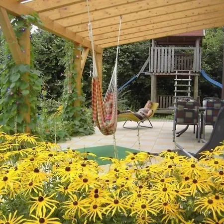 Ferienwohnung Am Waldrand 瓦尔德明兴